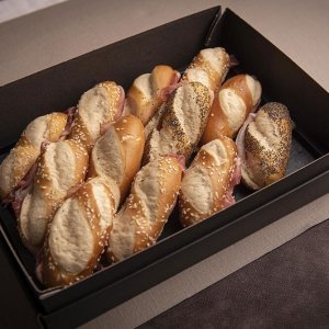 Catering antipasto bretzel speck brie 10