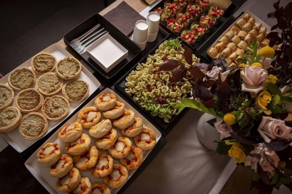 Catering buffet small 2 05